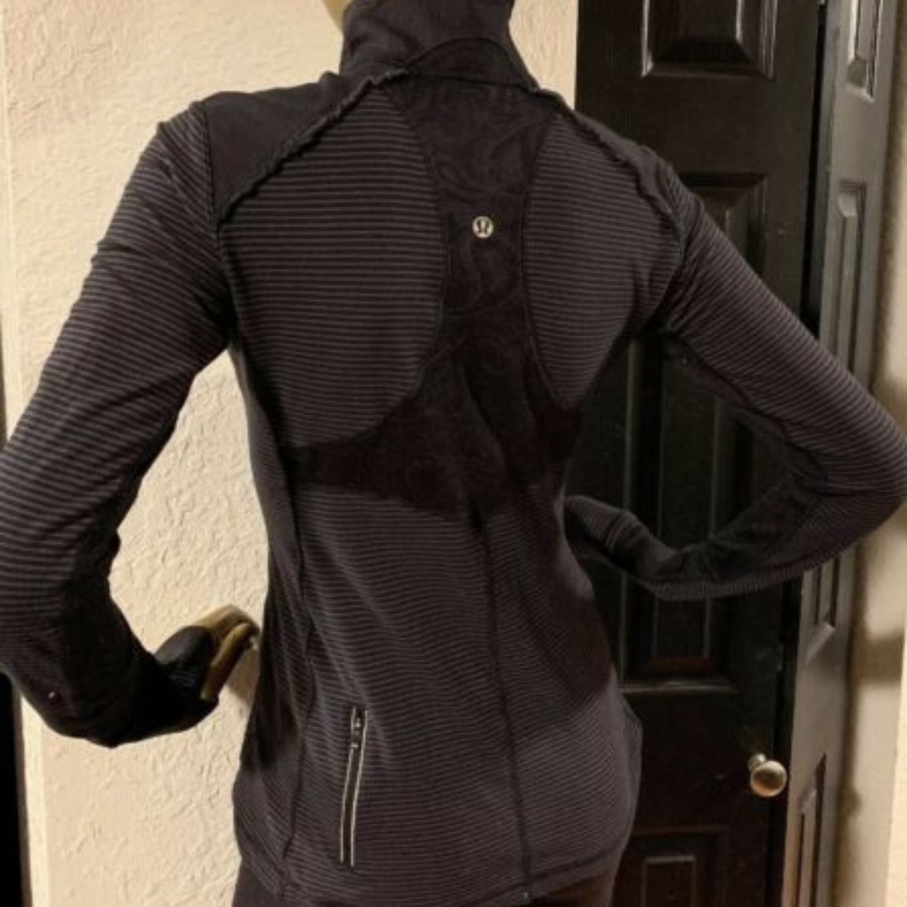 Lululemon Long Sleeve Shirt Half Zip Pullover 8